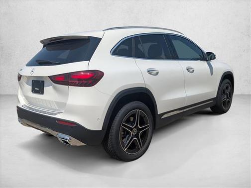Polar White 2026 Mercedes-Benz GLA 250 4MATIC