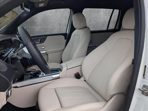 2025 Mercedes-Benz GLB 250 4MATIC