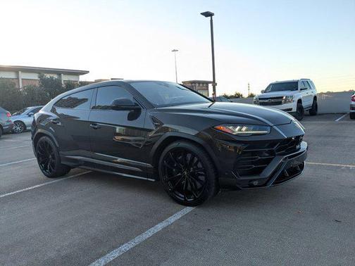 2021 Lamborghini Urus AWD