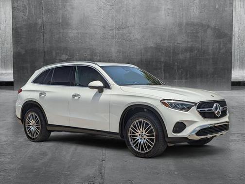 2025 Mercedes-Benz GLC 300 Base