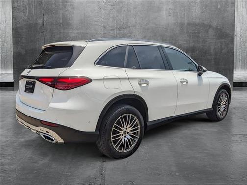 2025 Mercedes-Benz GLC 300 Base