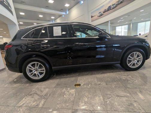2025 Mercedes-Benz GLC 300 Base