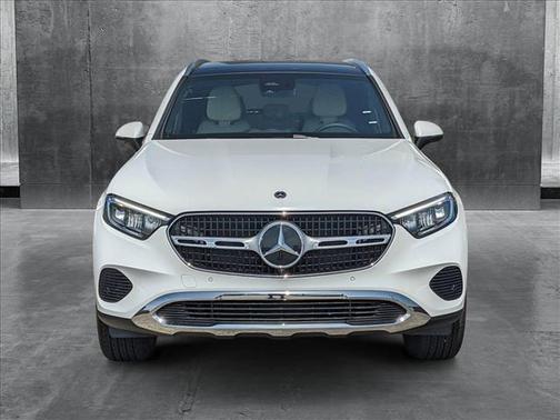 2025 Mercedes-Benz GLC 300 Base