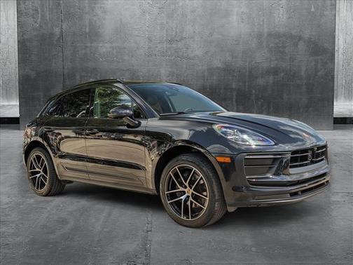 2023 Porsche Macan Base