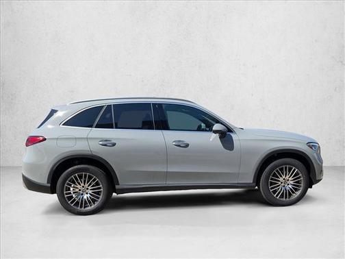 2026 Mercedes-Benz GLC 300 Base