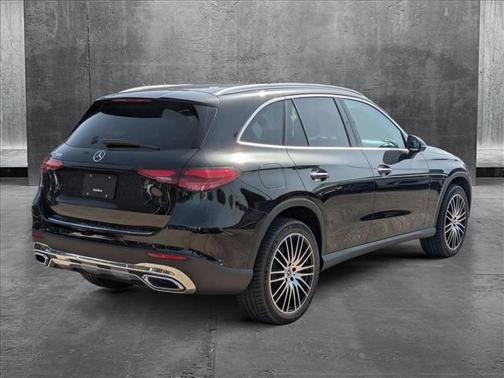 2025 Mercedes-Benz GLC 300 Base