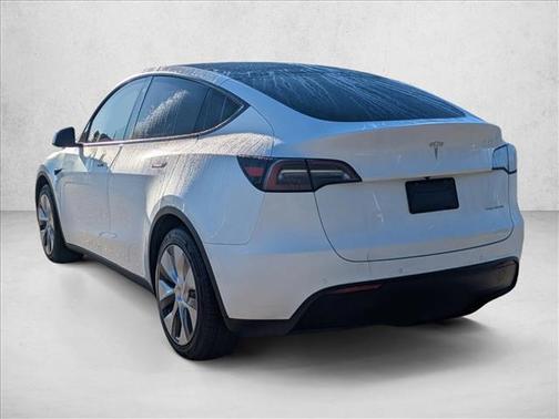 2022 Tesla Model Y Long Range Dual Motor All-Wheel Drive
