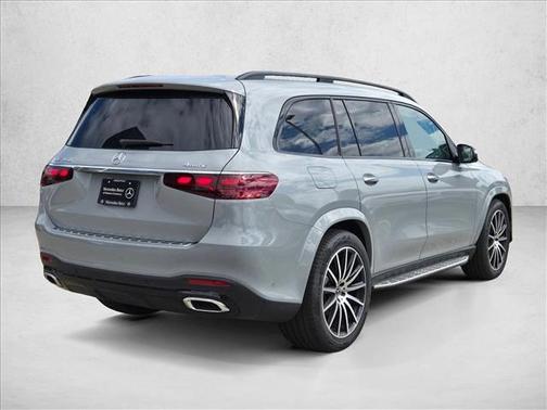 2026 Mercedes-Benz GLS 450 4MATIC