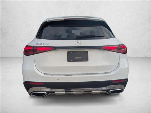 2026 Mercedes-Benz GLC 300 Base