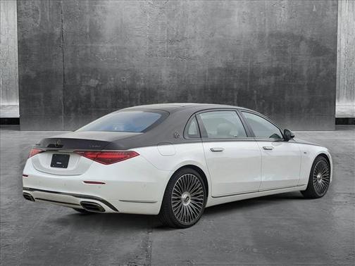 2025 Mercedes-Benz S-Class Maybach S 680