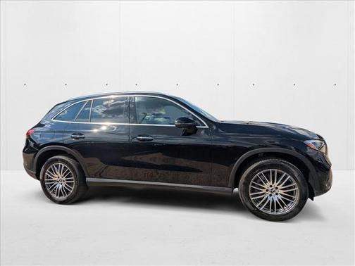 2024 Mercedes-Benz GLC 300 4MATIC