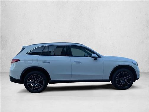 2026 Mercedes-Benz GLC 300 Base