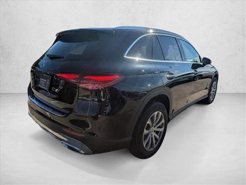 2025 Mercedes-Benz GLC 300 Base