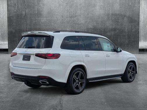 2025 Mercedes-Benz GLS 450 4MATIC