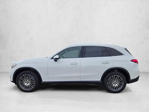 Polar White 2026 Mercedes-Benz GLC 300 Base