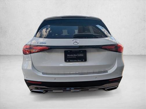 2025 Mercedes-Benz GLC 300 Base