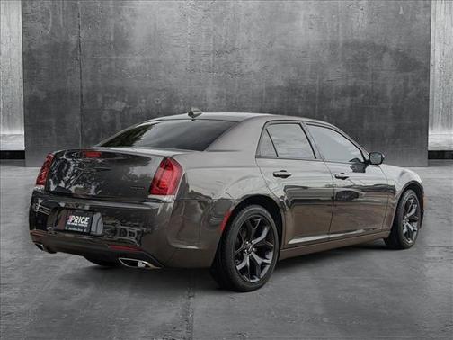 2023 Chrysler 300 Touring