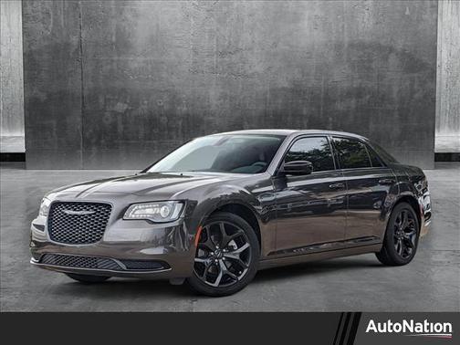 2023 Chrysler 300 Touring