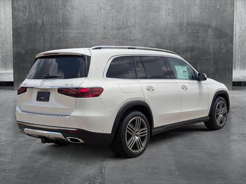 2025 Mercedes-Benz GLS 450 4MATIC