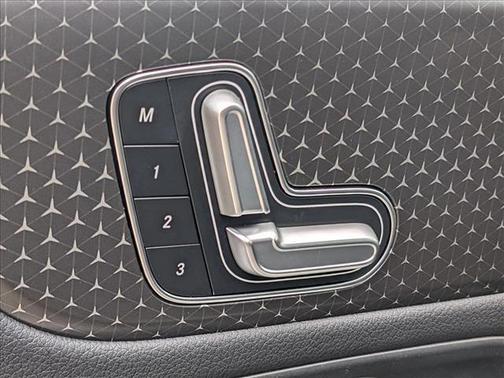 2025 Mercedes-Benz EQB 300 4MATIC