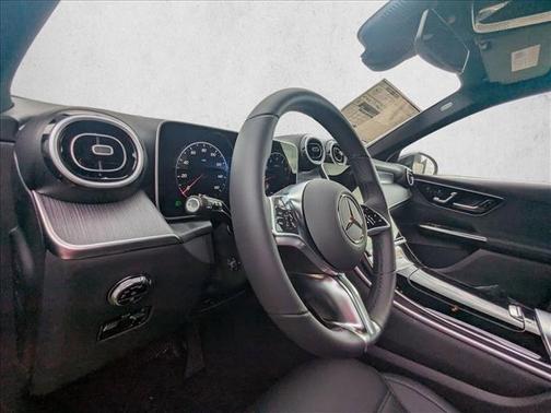 2026 Mercedes-Benz GLC 300 Base