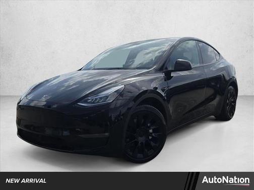 2022 Tesla Model Y Long Range Dual Motor All-Wheel Drive