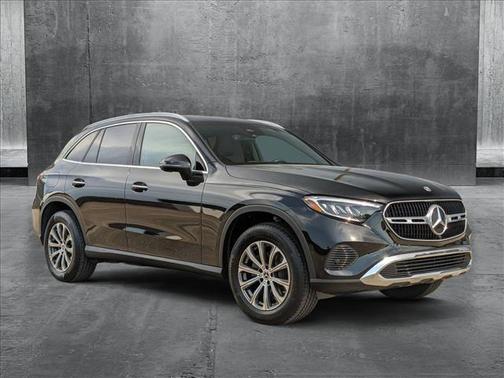 2025 Mercedes-Benz GLC 300 Base
