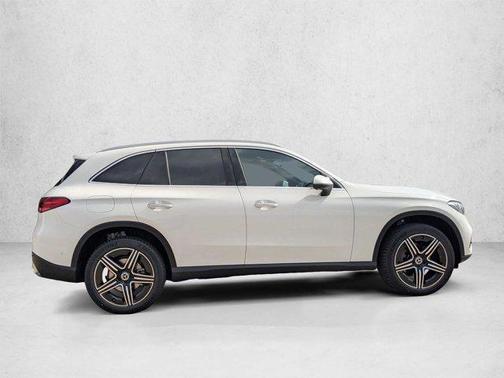 Polar White 2026 Mercedes-Benz GLC 300 Base