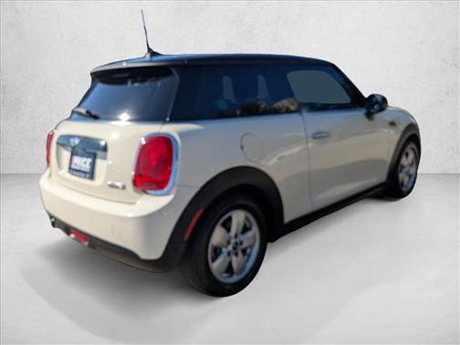 2017 MINI Hardtop Cooper