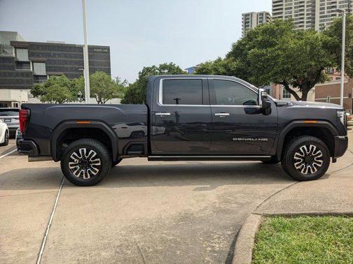 2025 GMC Sierra 2500 Denali Ultimate
