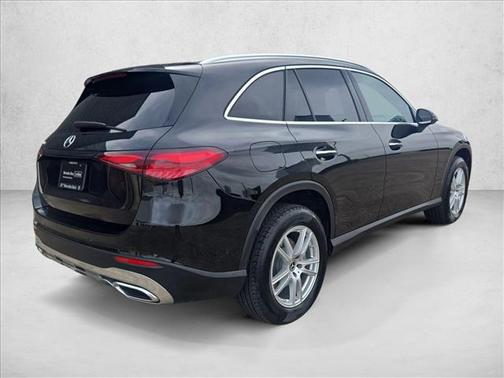 2026 Mercedes-Benz GLC 300 Base
