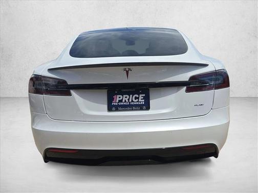 Pearl White Multi-Coat 2021 Tesla Model S Plaid
