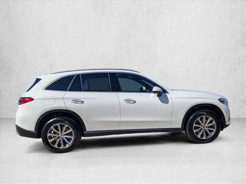 2025 Mercedes-Benz GLC 300 Base