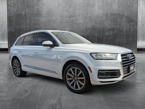 2019 Audi Q7 55 Premium Plus