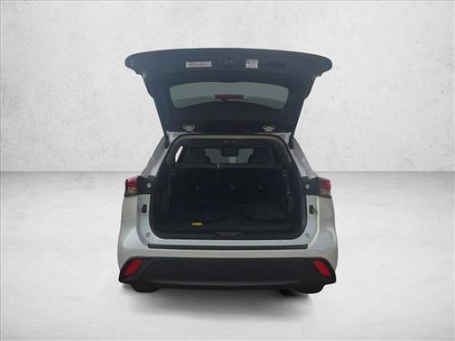 Wind Chill Pearl 2024 Toyota Highlander XLE