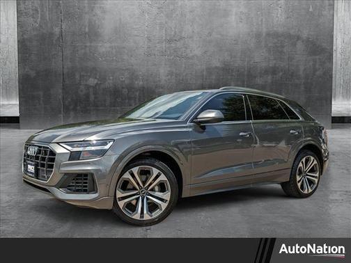 2022 Audi Q8 55 Premium Plus