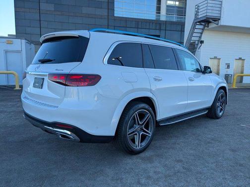 2026 Mercedes-Benz GLS 450 4MATIC