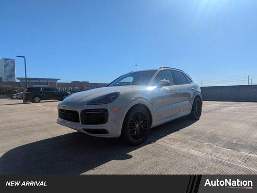2022 Porsche Cayenne GTS