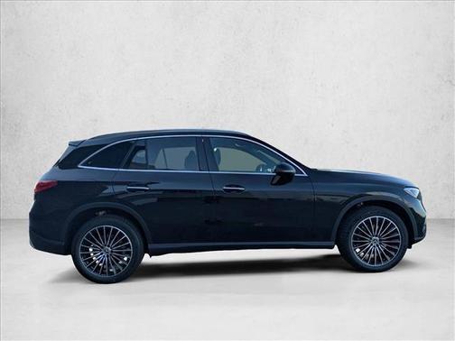 2026 Mercedes-Benz GLC 300 Base