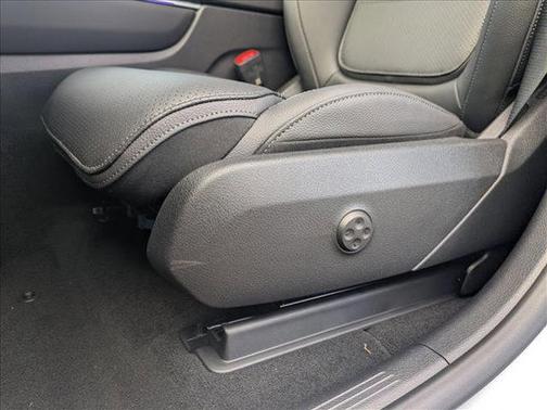 2026 Mercedes-Benz GLC 300 Base