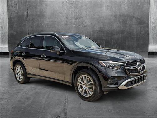 2025 Mercedes-Benz GLC 300 Base