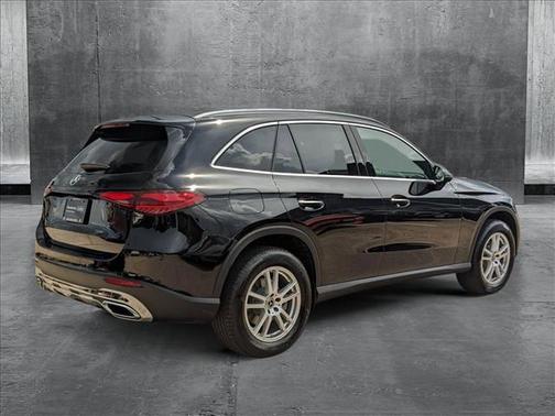 2025 Mercedes-Benz GLC 300 Base