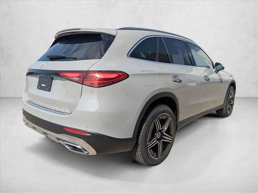 2026 Mercedes-Benz GLC 300 Base