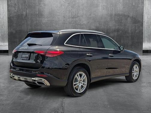 2025 Mercedes-Benz GLC 300 Base