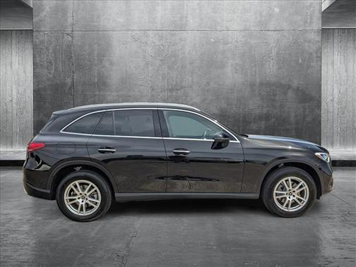 2025 Mercedes-Benz GLC 300 Base