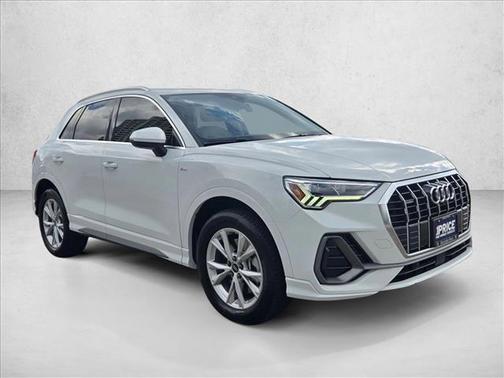 2022 Audi Q3 45 S line Premium Plus
