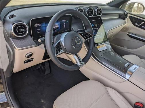 2025 Mercedes-Benz GLC 300 Base