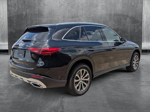2025 Mercedes-Benz GLC 300 Base