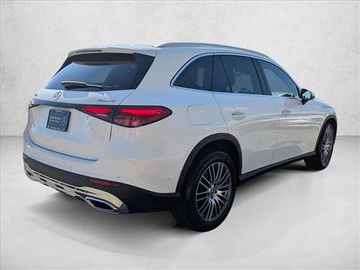 2025 Mercedes-Benz GLC 300 4MATIC