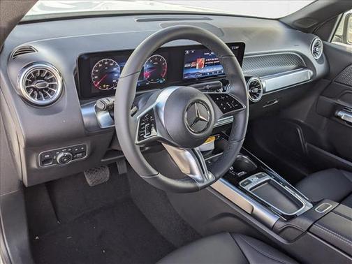 2025 Mercedes-Benz GLB 250 Base